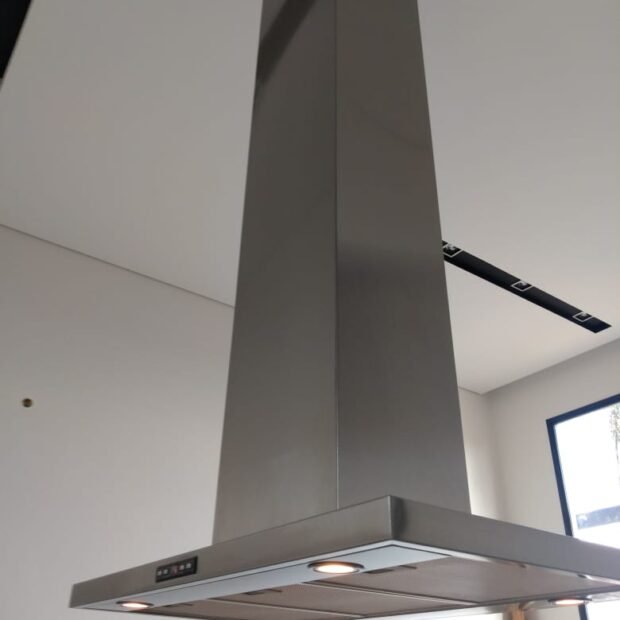 Chaminé para Coifa Pé Direito Alto Parede ou Ilha Inox - Sob medida