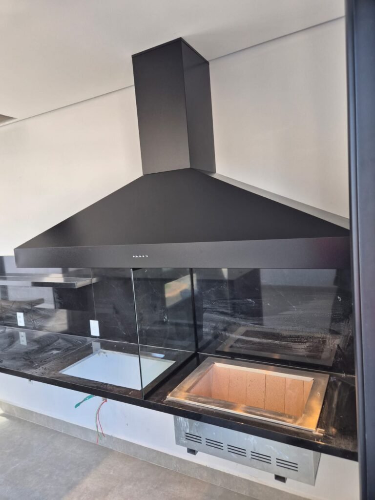 Coifa Piramidal Sob Medida Para Churrasqueira e Cooktop