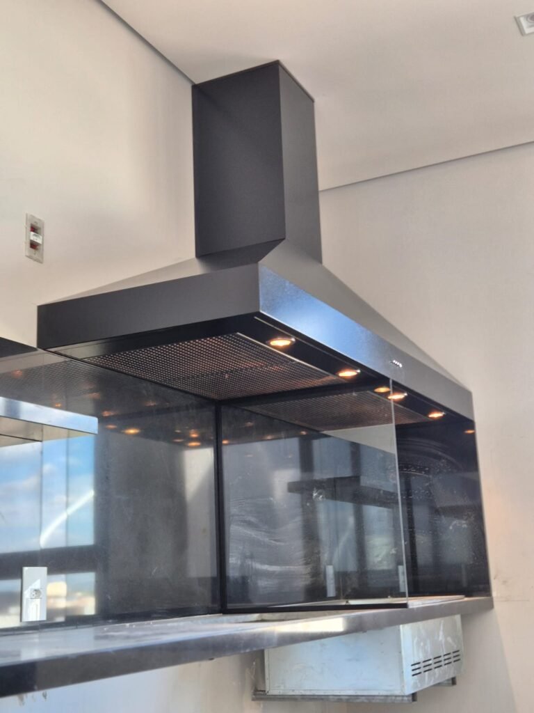 Coifa Piramidal Sob Medida Para Churrasqueira e Cooktop